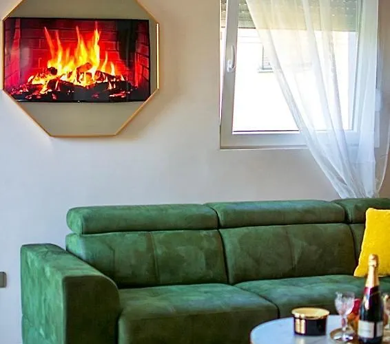 Aqua Casa Apartman *